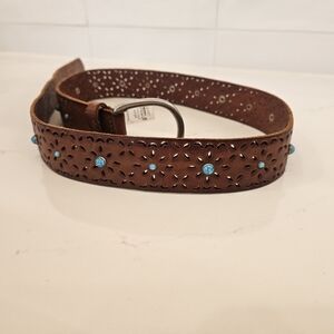 Aeropostale Belt Women Sz M Leather Flower Design Turquoise Look Studs NWT